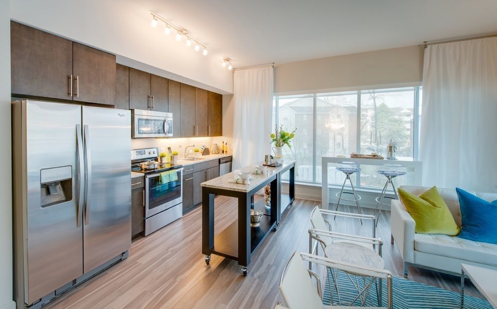 Global Luxury Suites At Park Crest McLean Exterior photo