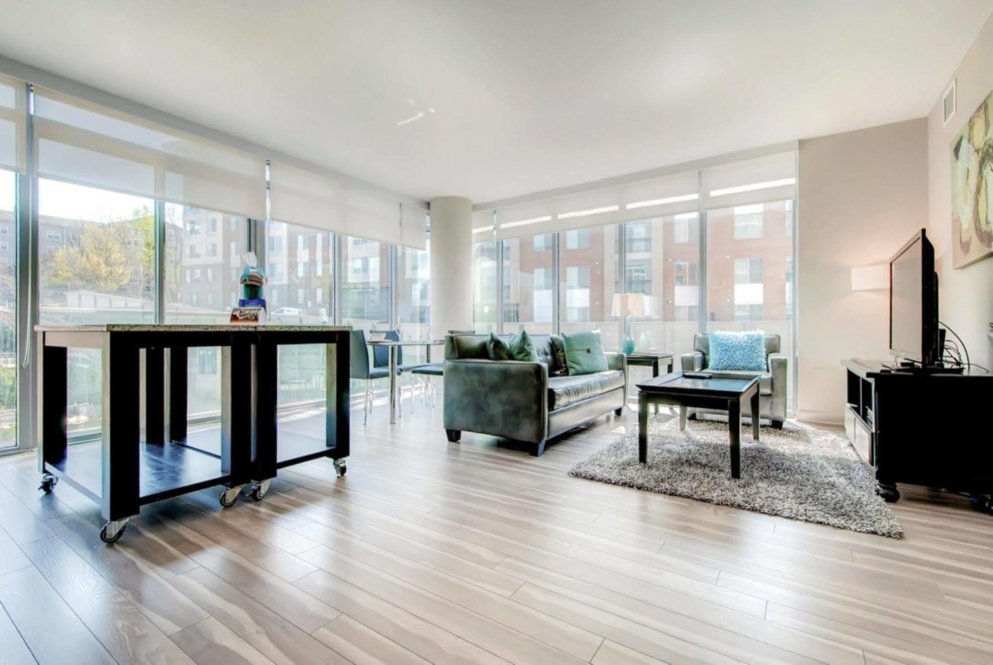 Global Luxury Suites At Park Crest McLean Exterior photo